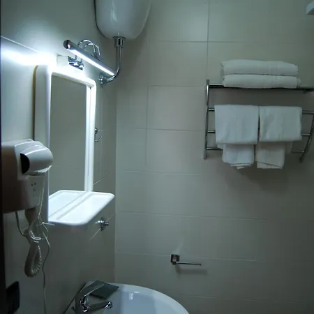 Gasthof Besarooms Santa Maria Del Cedro